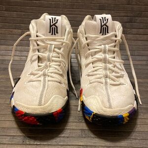 NIKE Kyrie 4 NCAA Tournament Basketball Shoe Men's Size 11